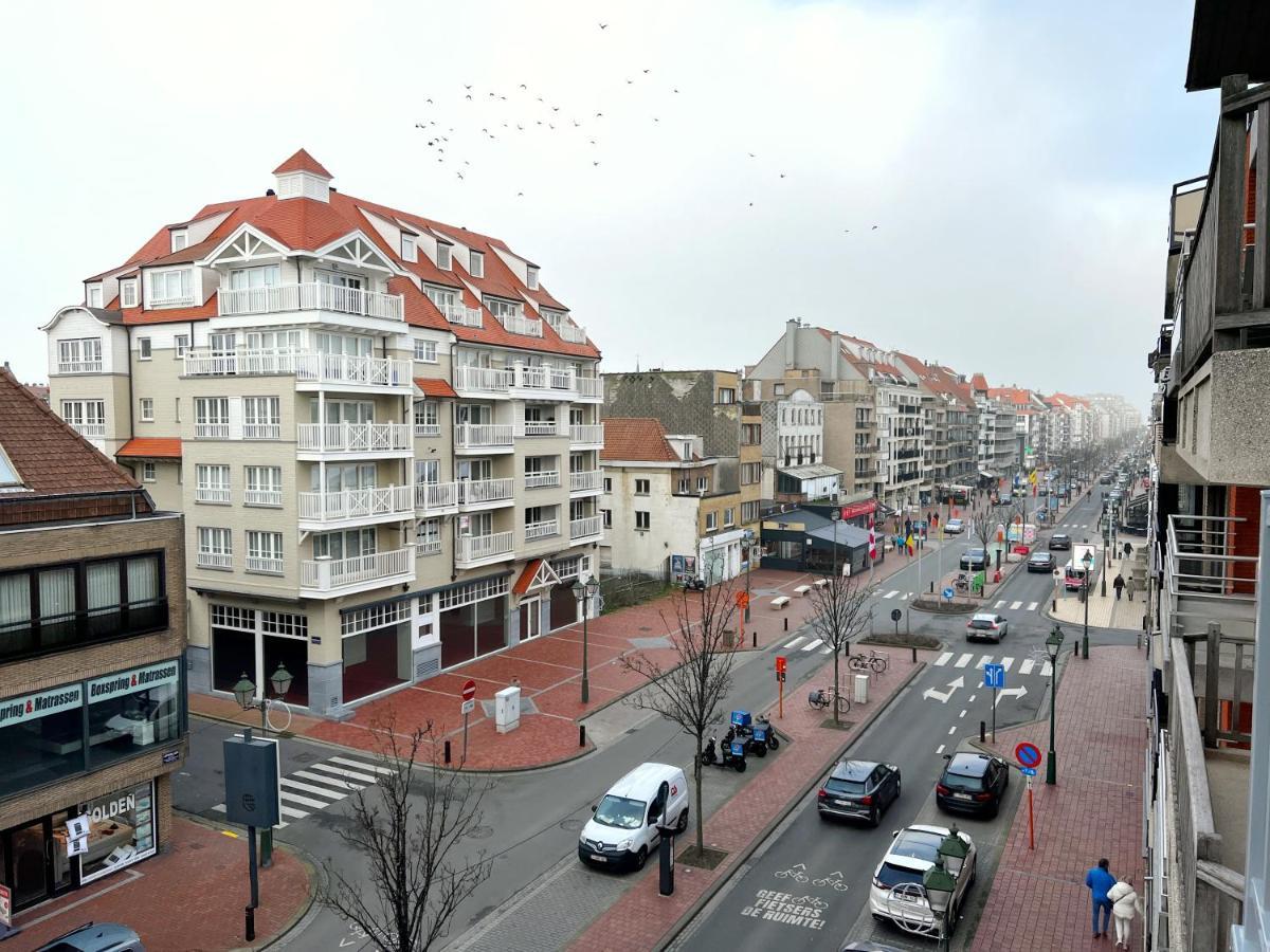 Au Travers Du Hublot Knokke-Heist Exterior foto